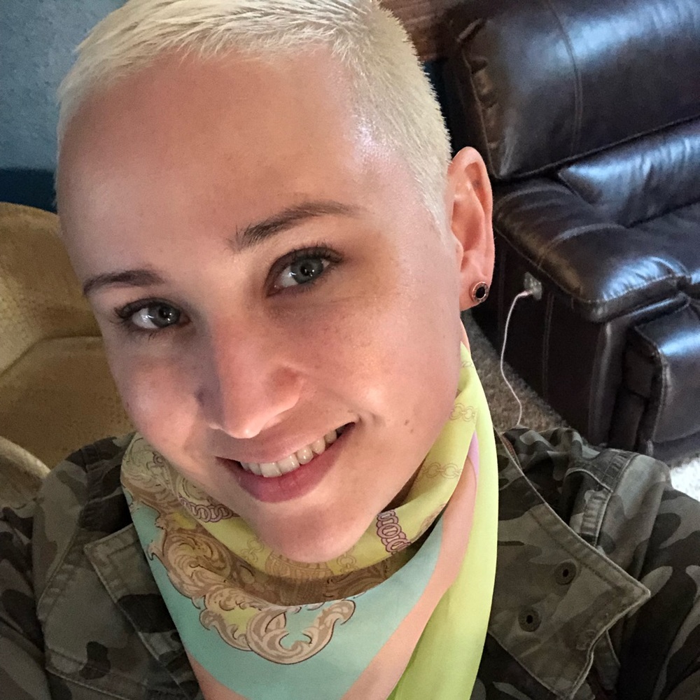 Meet your Posher, Nikole